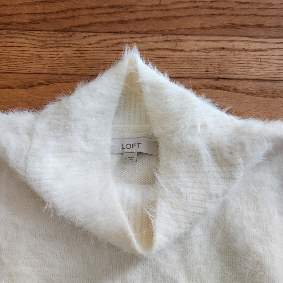 Womens LOFT Sweater Size Medium - Picture 2 of 10